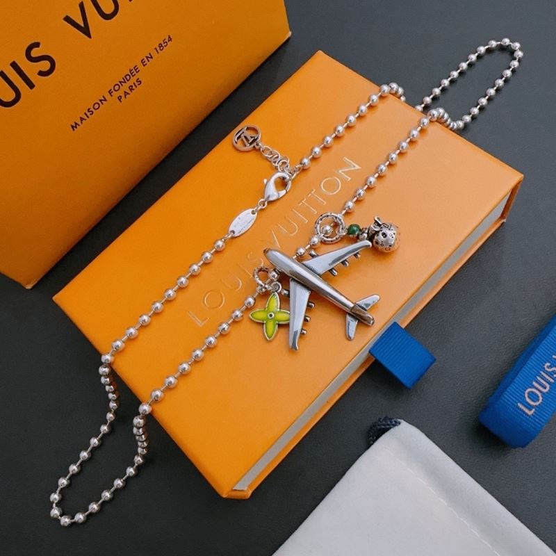 Louis Vuitton Necklaces